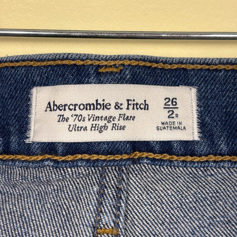 ABERCROMBIE & FITCH Ultra High Rise 70s Flare Jeans Dark Wash Blue Women Size 26 - Picture 3 of 14